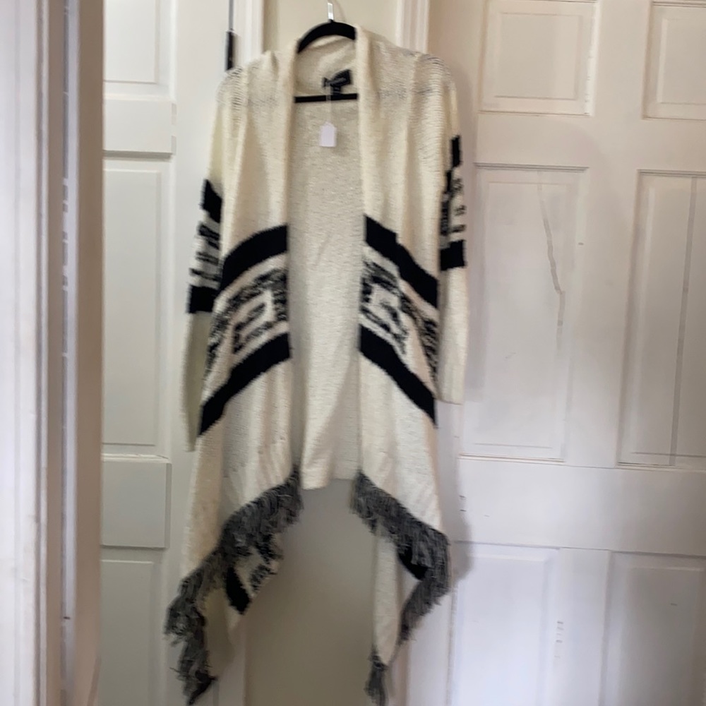 CONFESS. Size Medium. White with black and gray design